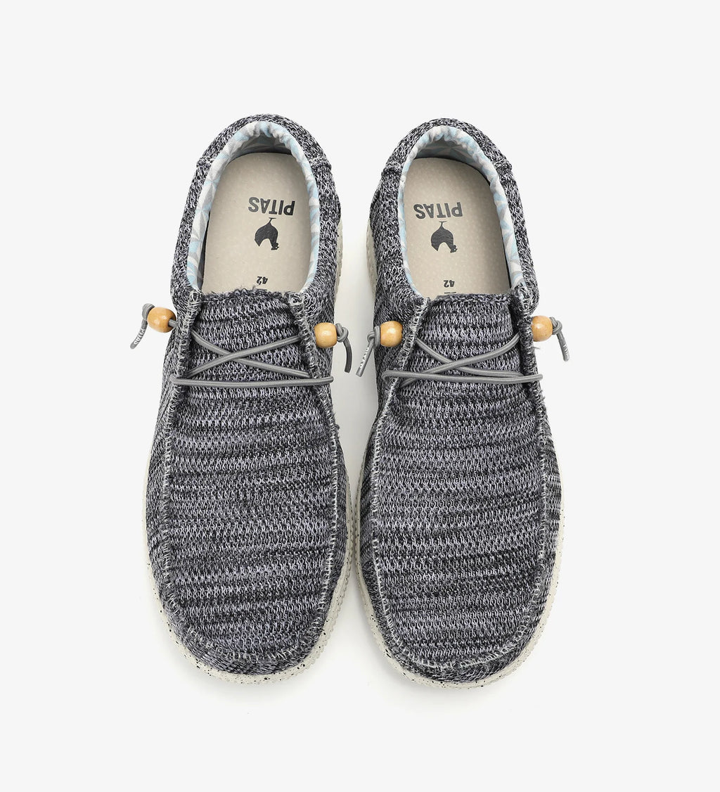 Wallabi Knitted Pitas grey black
