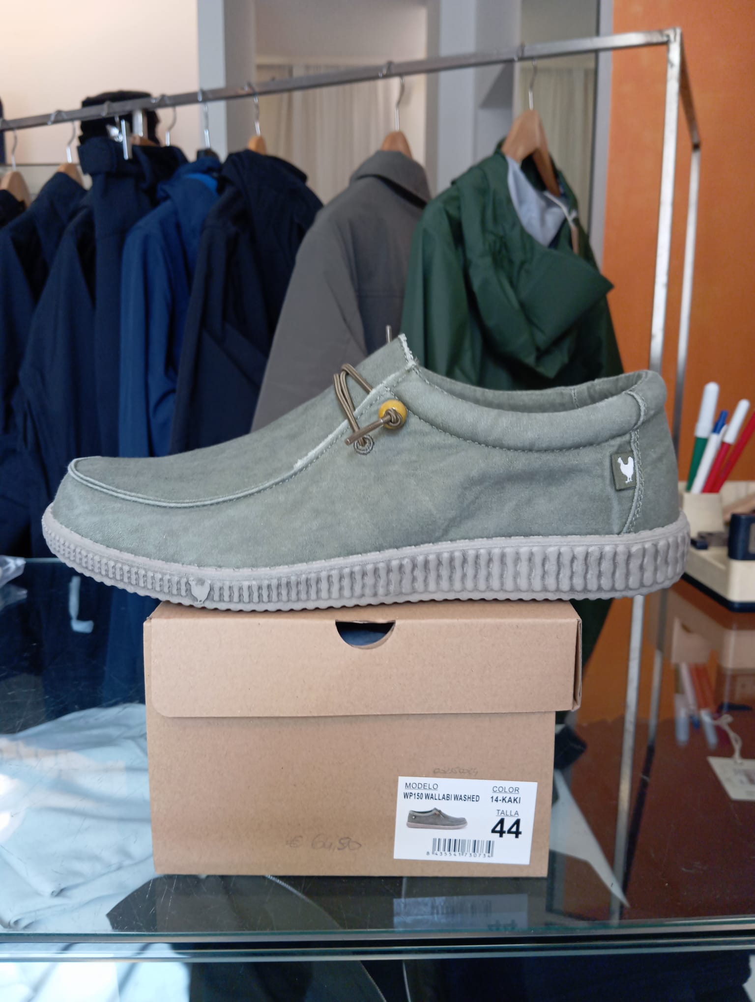 Walkin Pitas green wallaby washed kaki